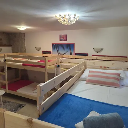 Deluxe Marta Σπλιτ