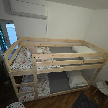 Deluxe Marta Homestay Split