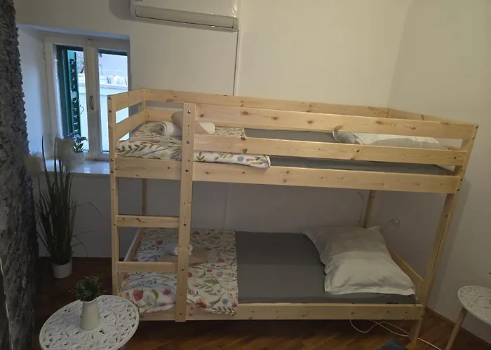 Deluxe Marta * Split